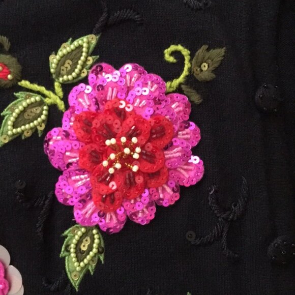 BEREK EMBELLISHED FLORAL SWEATER - NWOT - FREE SHIPPING! - Picture 8 of 8